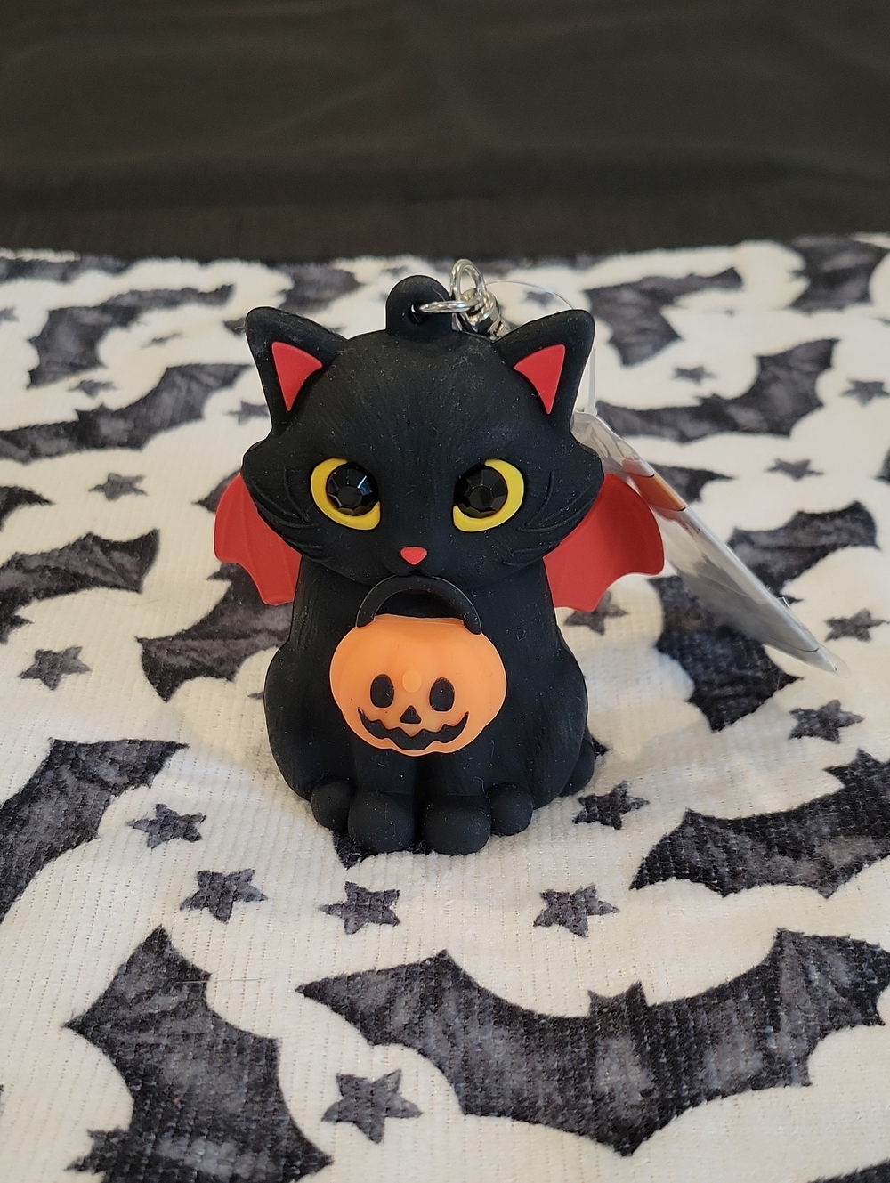 Bath & Body Works Black Halloween Cat Keychain with Orange Pumpkin That Light Up